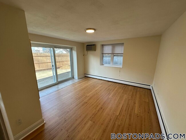 Photo - 110 Babcock St Unit P1