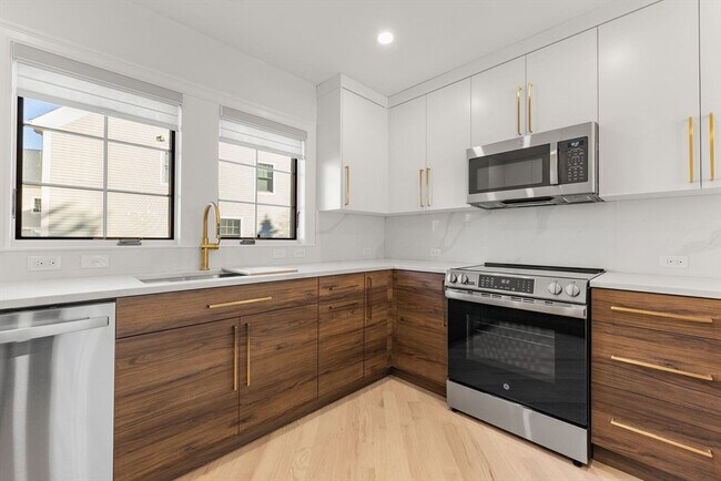 Photo - 7 Chatham Way