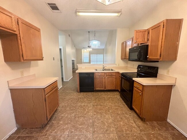 Photo - 2915 Roxboro Rd