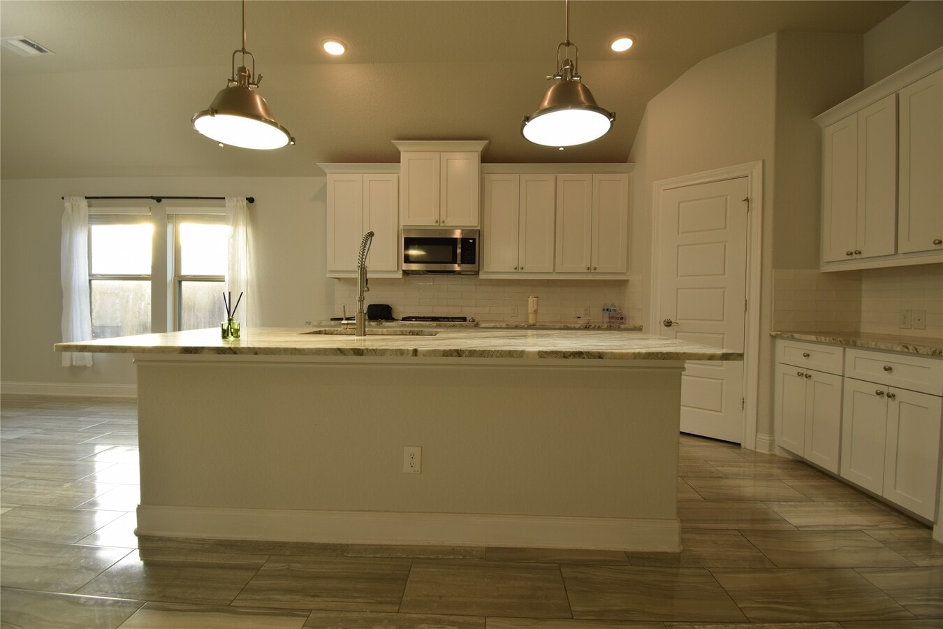 Photo - 16643 Highland Country Dr