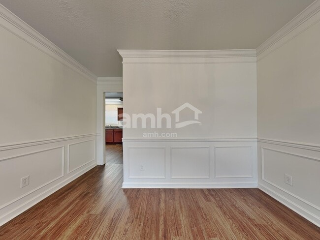 3127 Champions Trail Ln