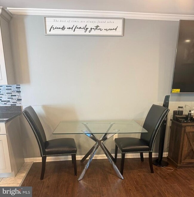 Photo - 2251 Commissary Cir