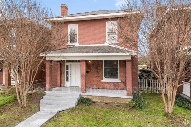 Building Photo - 1202 S Willow St Rental