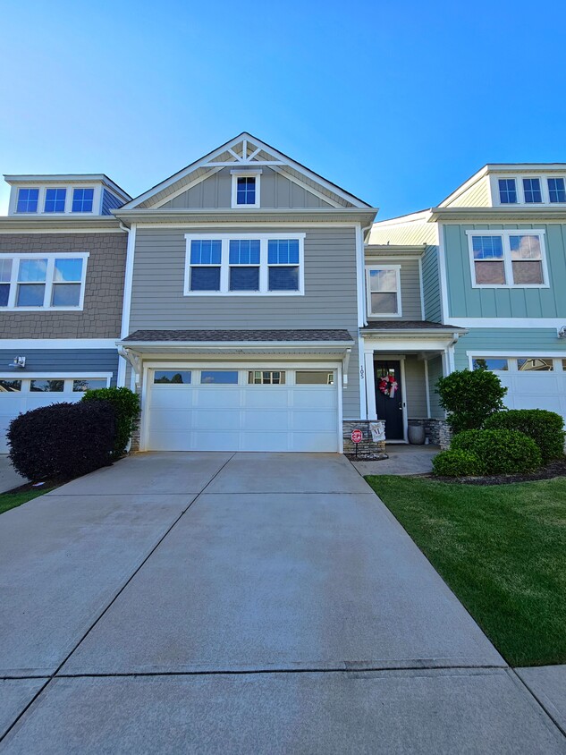 Photo - 105 Coogan Ln (Greer, SC)