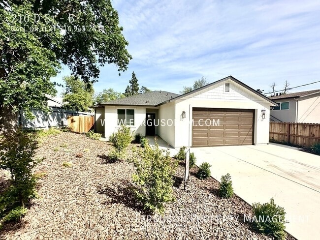 Photo - 210 D St Unit B