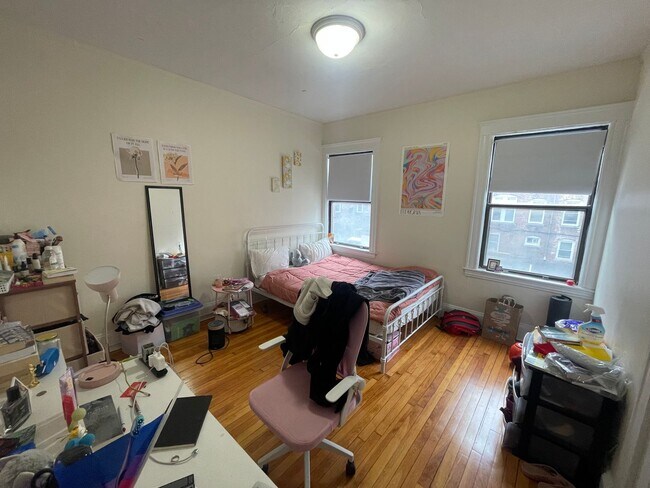 Photo - 9/1 No Fee! Spacious 4BR/2BA in Brookline near Packard's, Coolidge, BU