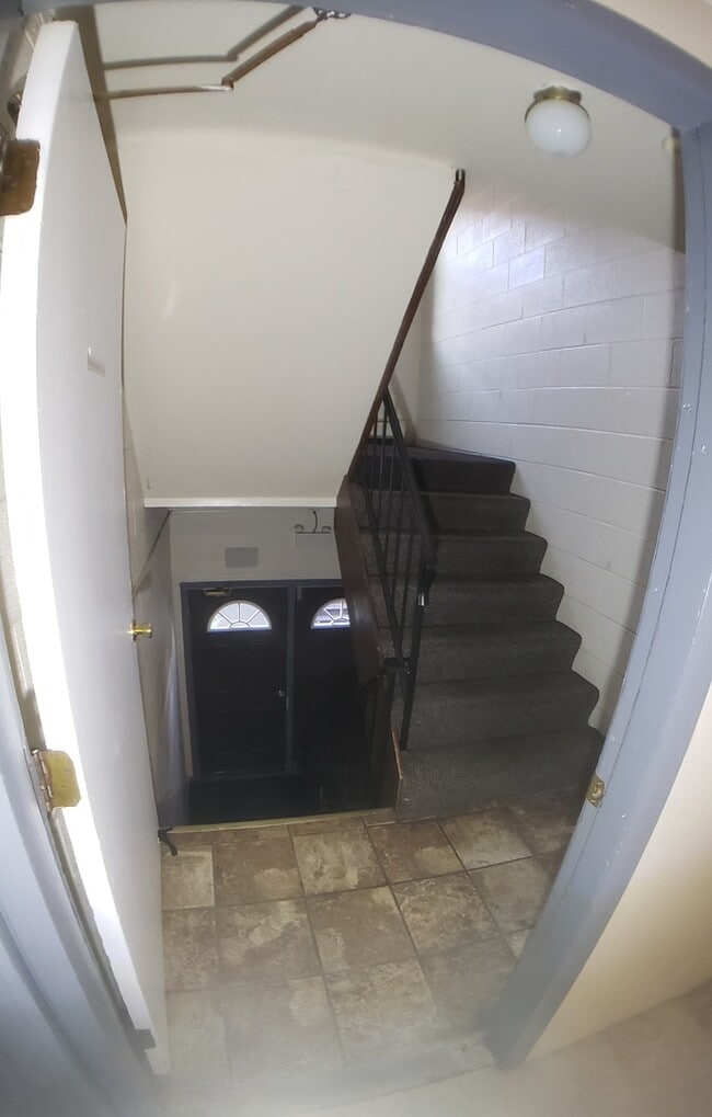 Photo - 1124 Dunlop Ave Unit 2C