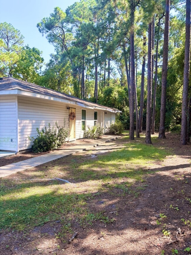 Building Photo - 1701 Paulding Ave Rental