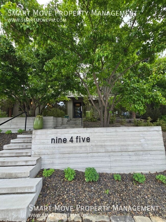 Photo - 945 Hearthstone Dr