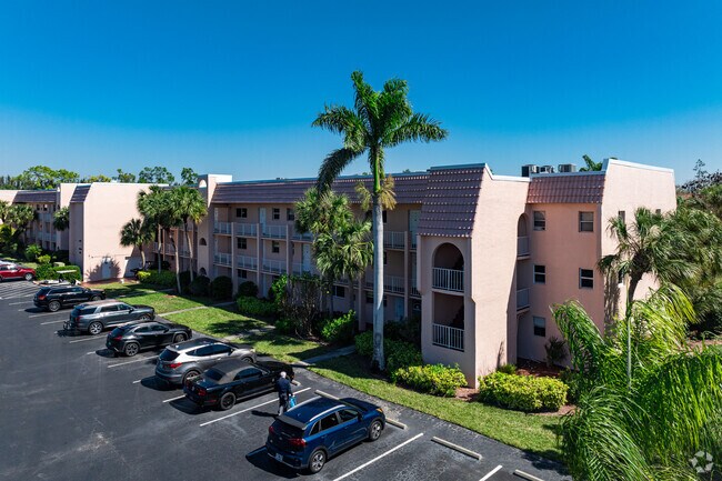 Emerald Green Condominium - Emerald Green Condominium