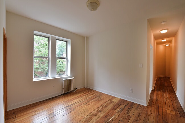 Photo - 234-236 Thompson Street