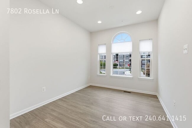 Photo - 7802 Rosella Ln