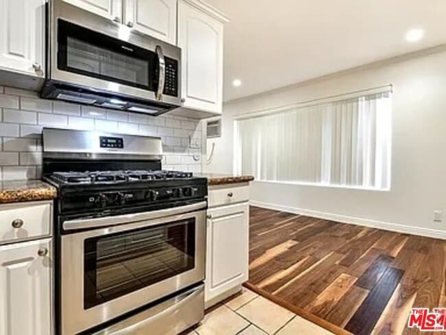 Photo - 1112 N Olive Dr Unit F