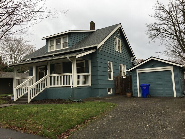 Photo - 8515 N Drummond Ave House