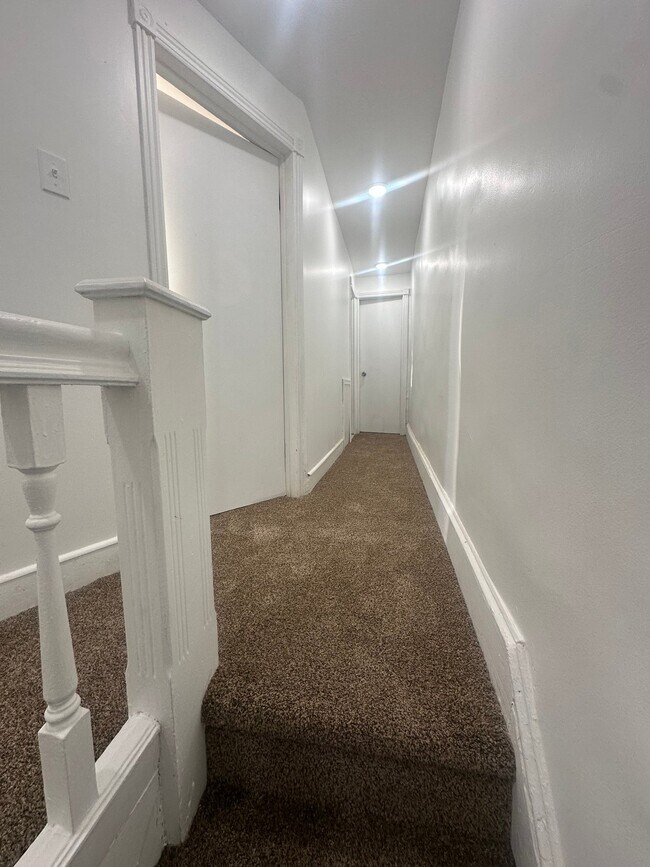 Photo - 2135 W Spencer Ave