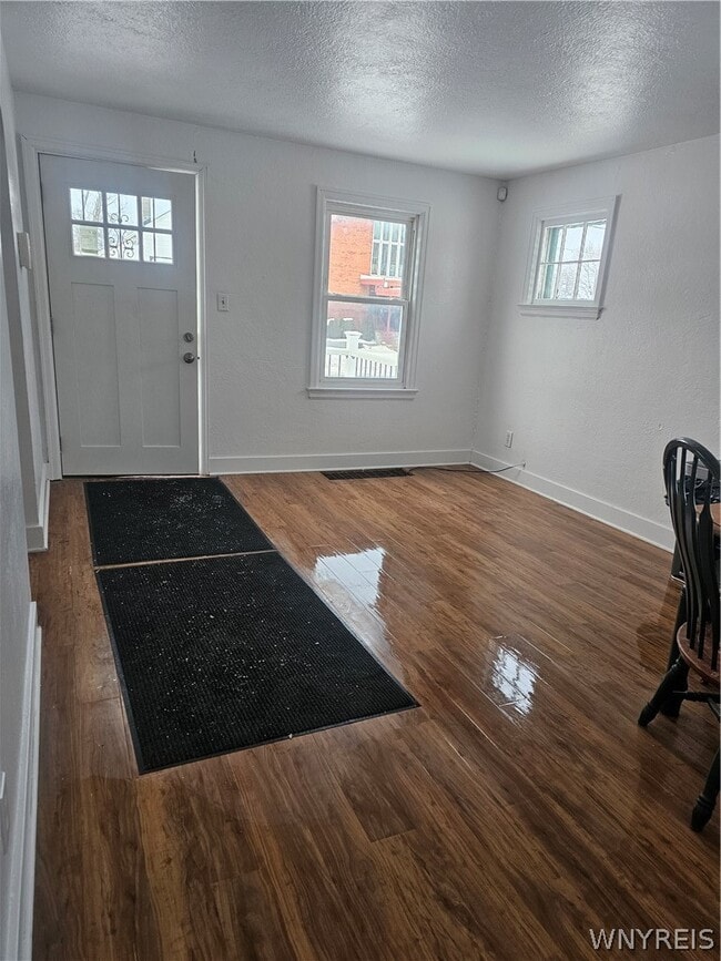 Photo - 2003 Virginia Ave