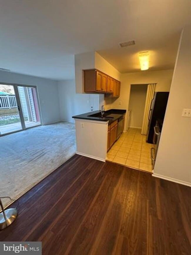 Photo - 11703 Olde English Dr
