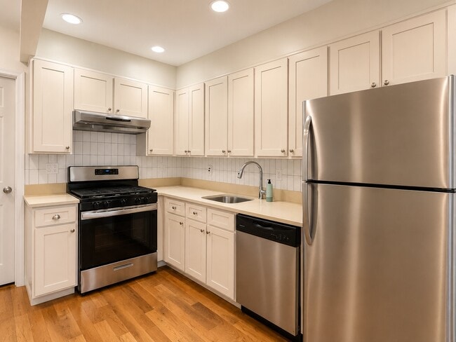 2695 Shell Rd Unit 1B