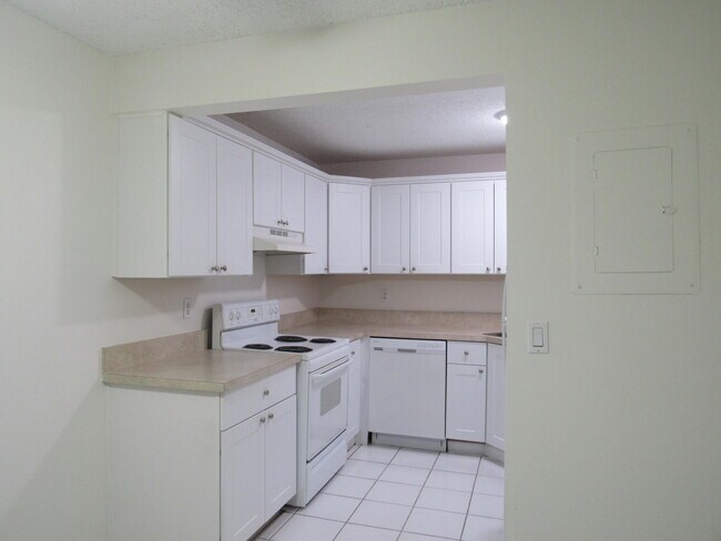 Photo - 2110 SE Edler Dr