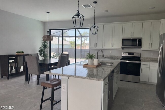 Photo - 5014 SW 16th Pl