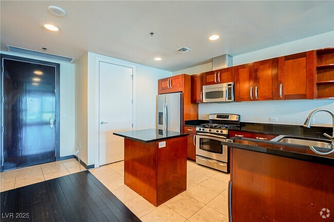 Building Photo - 4525 Dean Martin Dr Unit 2811 Rental