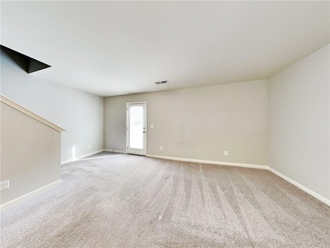 Photo - 2565 Piering Dr