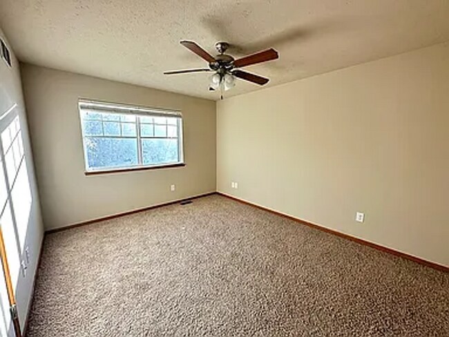 Photo - 1758 N 177th Plaza