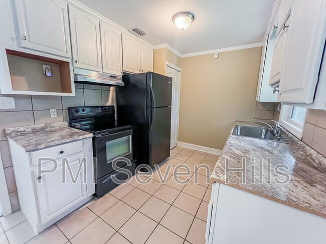 Photo - 3502 Lakewood Dr