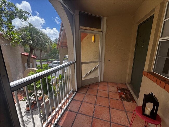 Photo - 334 SW 86th Ave Unit 206