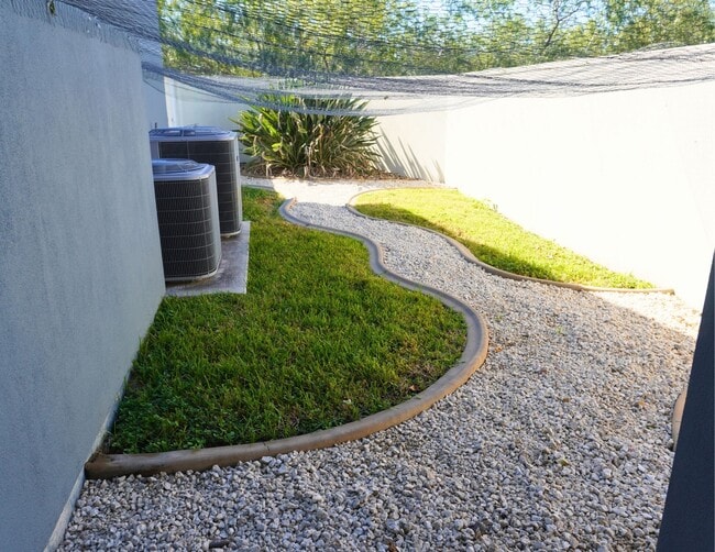 Photo - 1445 Ozark Ave