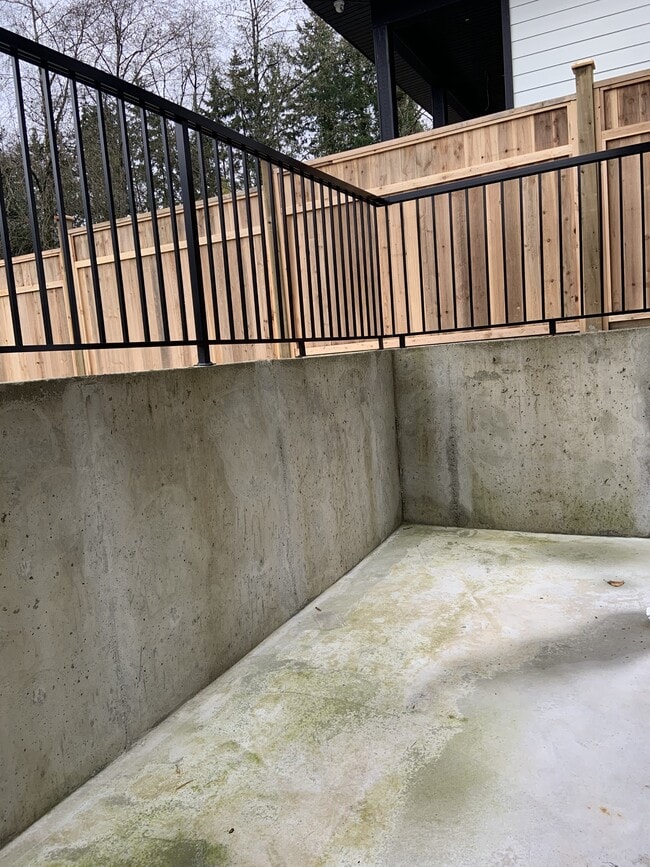 Photo - 10034-1172A 172a St