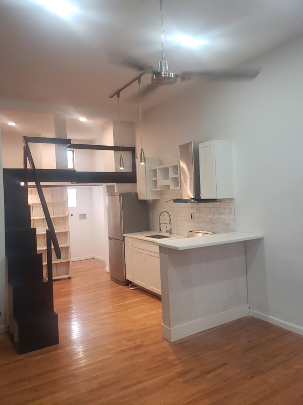 Photo - 2130 South St