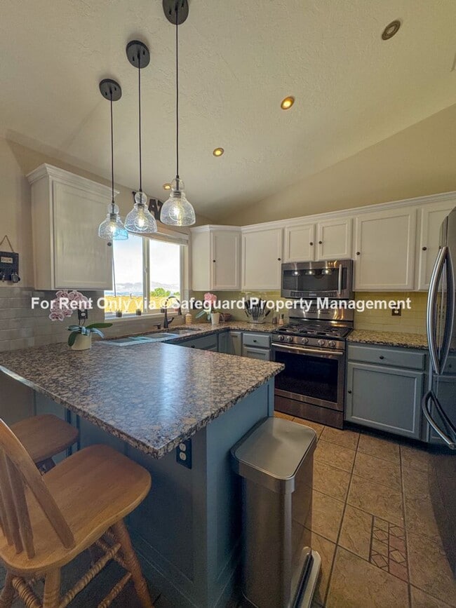 Photo - Wonderful Draper East Bench Home with Gorgeous Valley Views