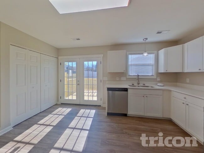 Photo - 1550 Oakdale Green Dr