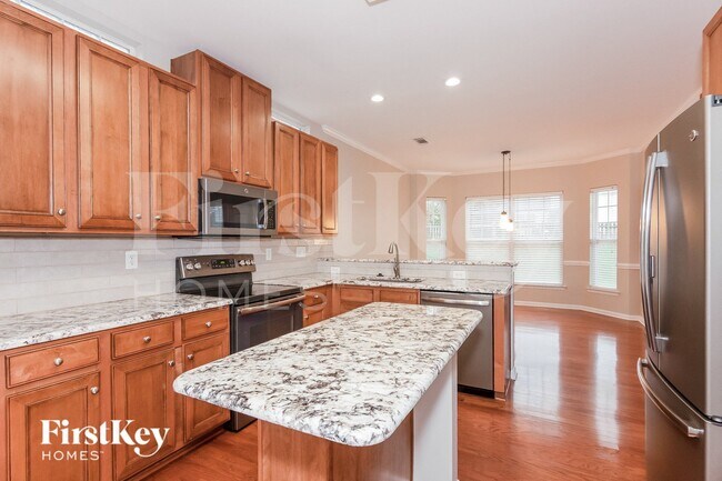 Photo - 1822 Crabapple Tree Ln