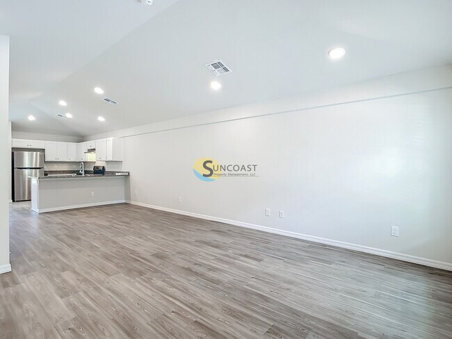 Photo - 11401 Poplin Ave