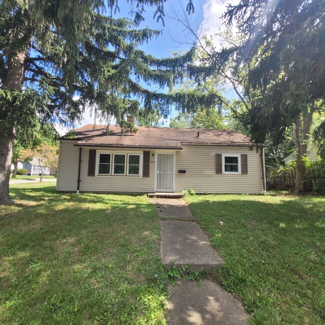 Single Family Home 3 beds 1 bath FOR RENT! - Single Family Home 3 beds 1 bath FOR RENT!