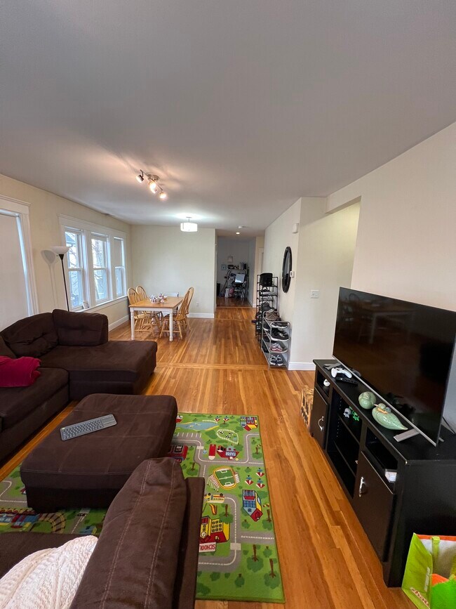 Photo - 7-9 Bonner Ave