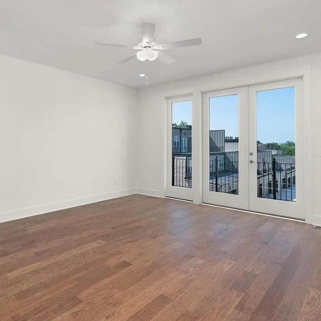 Photo - 829 S Greenwood Ave