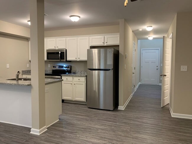 Photo - Great Townhome Near Middle Georgia State University