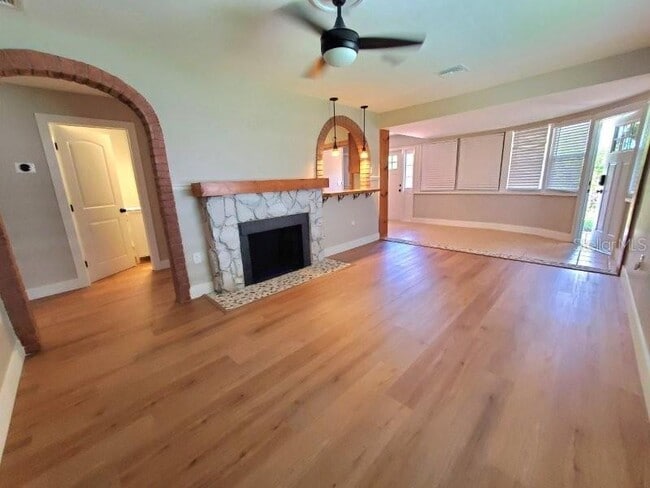 Photo - 219 Darst Ave