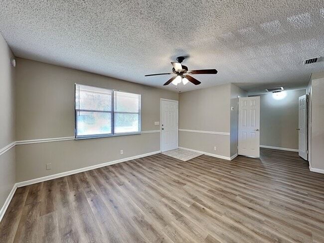 Photo - 8919 5th Ave