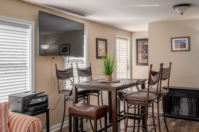 Photo - 26 Hanover St Unit B