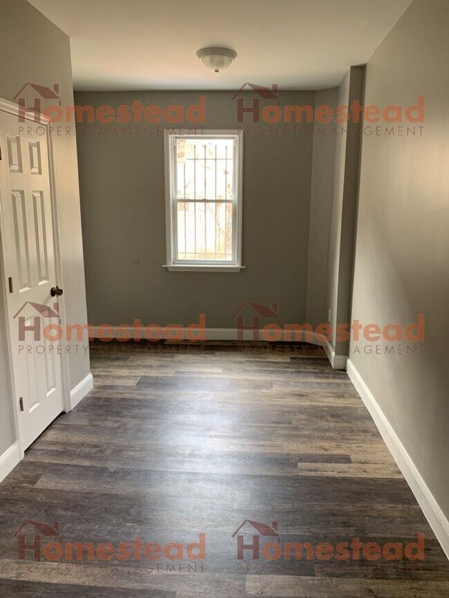 Photo - 77 Herman St Unit Apt 1