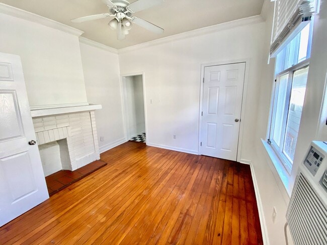 Photo - 4909-4911 Laurel St Unit 4909 A