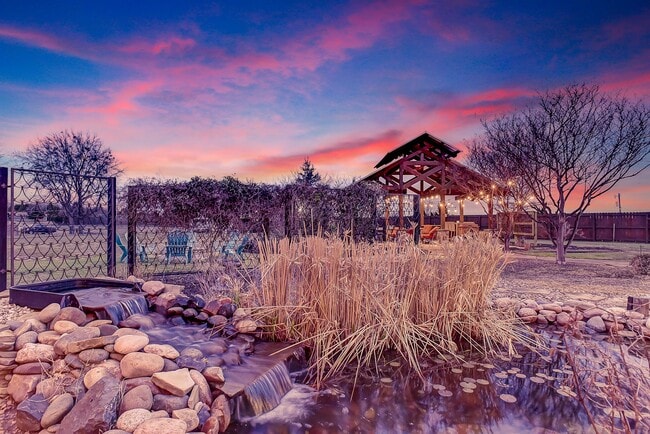 Photo - 105 Golden Rd