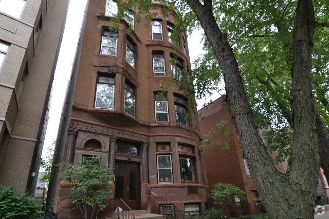 Building Photo - 626 W Wellington Ave Rental