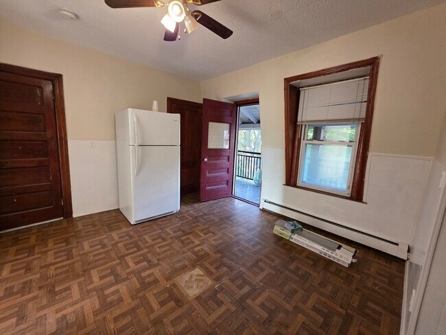 Photo - 4 Home St Unidad 3