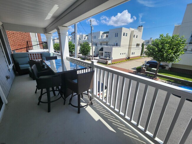 Photo - 7801 Atlantic Ave