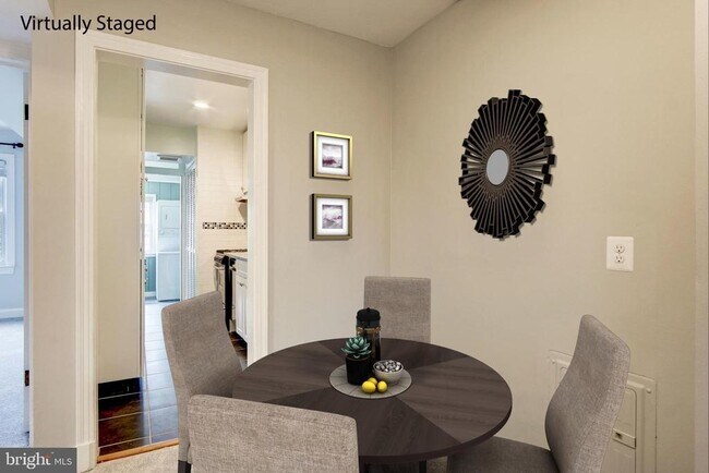 Photo - 2335 40th St NW Unit 3